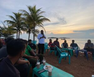 Ngopi Senja dengan Pedagang Kecil, Rafiq Ingin Tepilaut Jadi Etalase UMKM Kelas Dunia