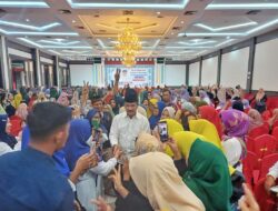 Niat Ibu-ibu Majelis Taklim Coblos HMR Sebagai Gubernur, karena Ingin Kepri Maju