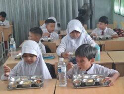 Senangnya Murid-murid SDN 010&nbsp; Bengkongpermai Dapat Makan Bergizi Gratis