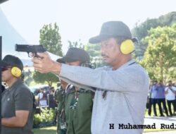 INSPIRASI PAGI: A Man Behind The Gun