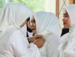 Berbatik Motif Ikan Tamban, Erlita Terima Amanah Sebagai Ketua Dekranasda Batam