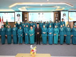 Amsakar Kukuhkan Erlita & Pengurus PKK Batam: Wajah Baru, Lebih Responsif & Aktif!