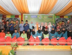 Berbagi & Buka Bersama di SMPN 12, Erlita Sebut Siswa sebagai Anak-anaknya