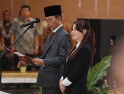 Amsakar-Li Claudia Lantik Pejabat Baru, Jika 6 Bulan Kerja Tak Becus, Langsung Evaluasi