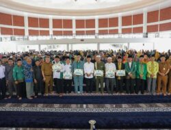 Terima Insentif, Para Ustaz & Kyai di Batam Berterima Kasih atas Perhatian Besar Amsakar