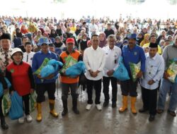 Alhamdulillah, Pak Am Salurkan Zakat untuk Kaum Disabilitas, Satgas Kebersihan & UMKM