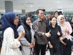 Usai Sahur, Amsakar-Li Claudia Blusukan ke Pelabuhan & Bandara Agar Warga Mudik Aman