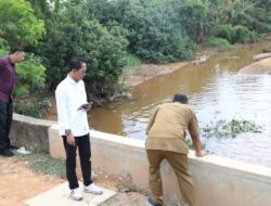 Amsakar Segera Perbaiki Saluran Air Sungai di Depan RS Bhayangkara, agar Tak Banjir Lagi