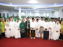 Momen Haru & Menggetarkan, Saat Wali Kota Lepas JCH Disdik Batam ke Tanah Suci