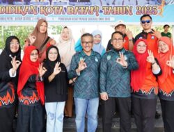 Gebyar Pendidikan Guncang Dataran Engku Putri, Semua Guru Semangat Senam Bersama