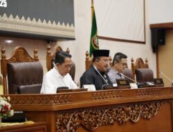 Amsakar Dengar Pandangan Umun Fraksi Atas Ranperda RPJMD Kota Batam 2025-2029