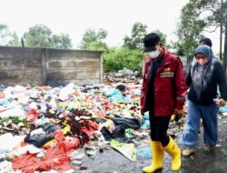 Geram Sampah Numpuk di TPS Tanjunguma, Amsakar Perintah DLH Tambah Bin Kontainer