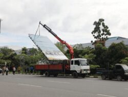 Batamkota Tuntas, Selanjutnya Tim Akan Bongkar Reklame di Lima Kecamatan Lain