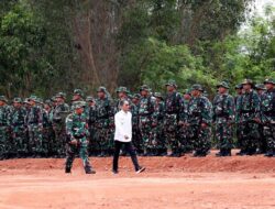 Tegap & Gagah! Amsakar Pimpin Upacara Penutupan TNI Manunggal Membangun Desa