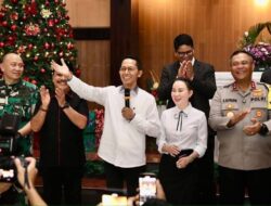 Malam Natal 2025, Amsakar-Li Claudia Keliling Beberapa Gereja Wujudkan Rasa Aman