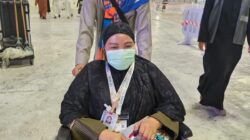 Kisah Pak Am di Tanah Suci: Romantisme, Kursi Roda, & Ruang Maaf pada Istri Tercinta