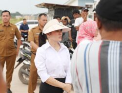 Demi Selamatkan Warga, Li Claudia Terjun Langsung Bereskan Teror Buaya di Sagulung