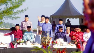SERBA-SERBI MTQH: Lambaian Firmansyah Semangati Pawai Taaruf Kafilah Batam